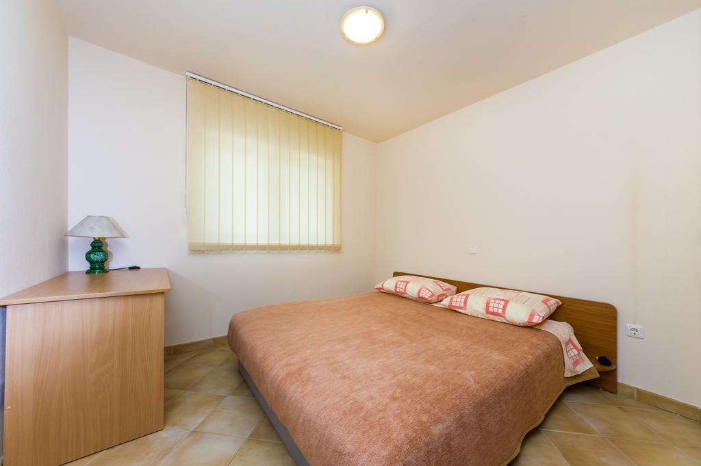 Apartment Stipic Петркане Стая снимка