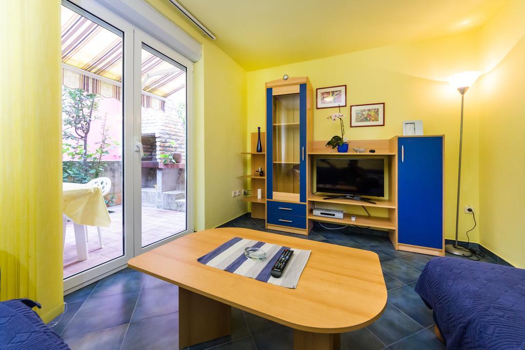 Apartment Stipic Петркане Стая снимка