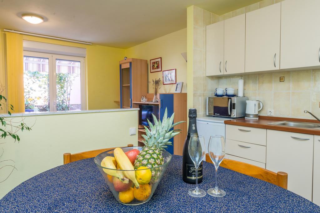 Apartment Stipic Петркане Екстериор снимка